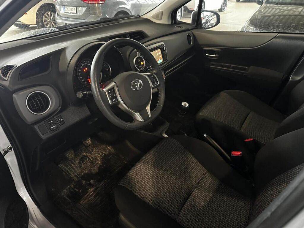 Toyota Yaris 2014 Hopea