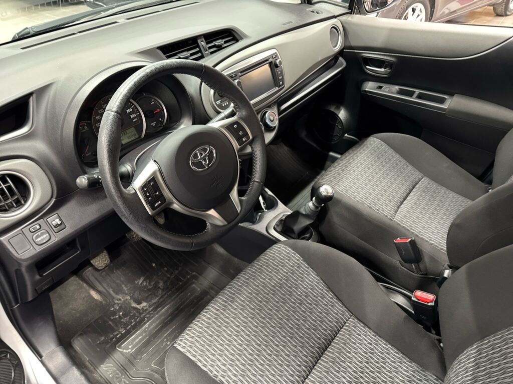 Toyota Yaris 2014 Hopea