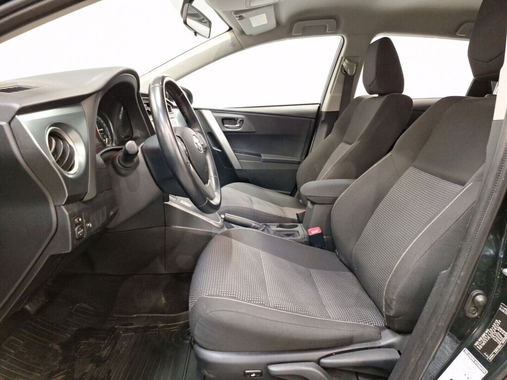 Toyota Auris 2014 Harmaa