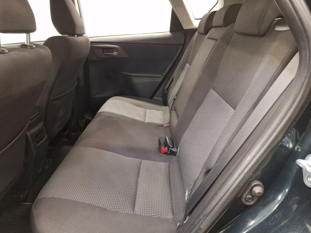 Toyota Auris 2014 Harmaa