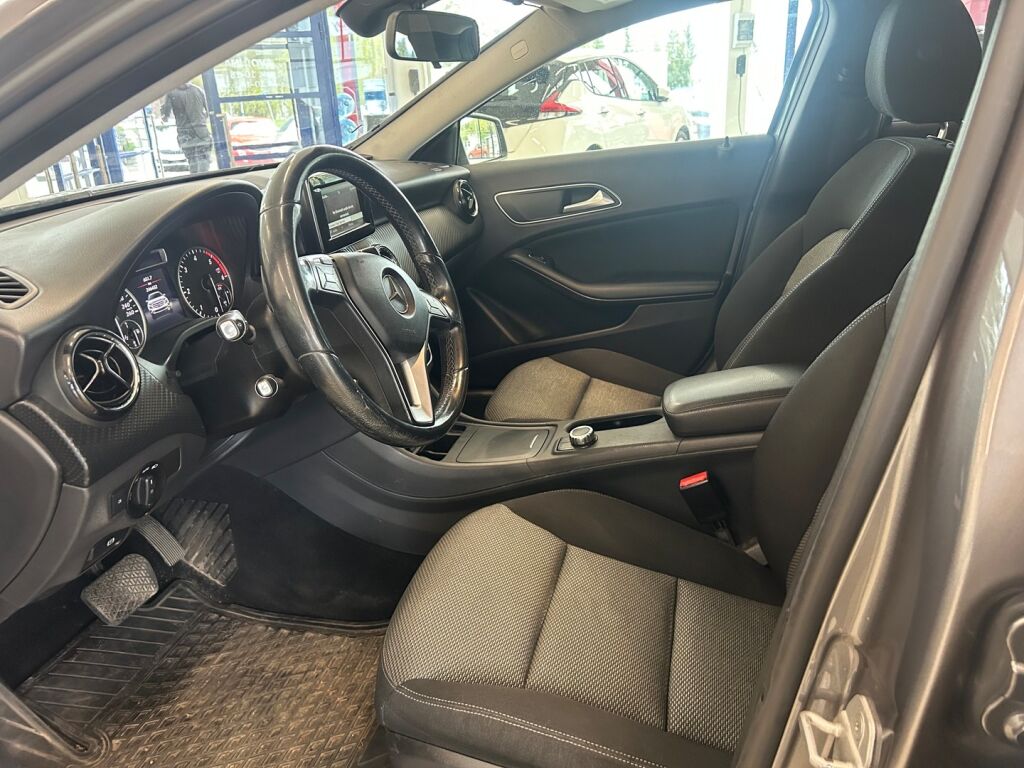 Mercedes-Benz GLA 2014 Harmaa