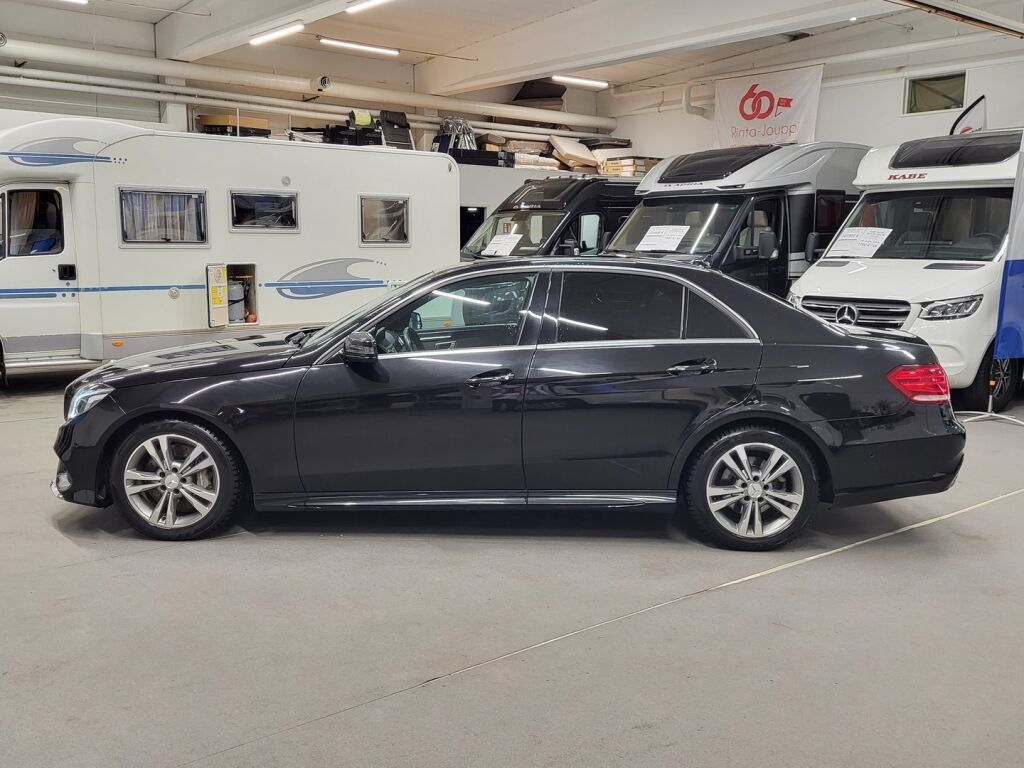 Mercedes-Benz E 2014 Musta