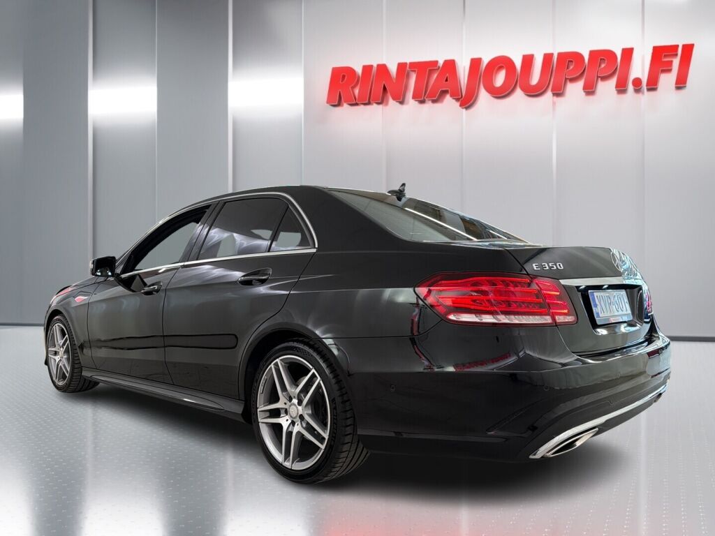 Mercedes-Benz E 2014 Musta