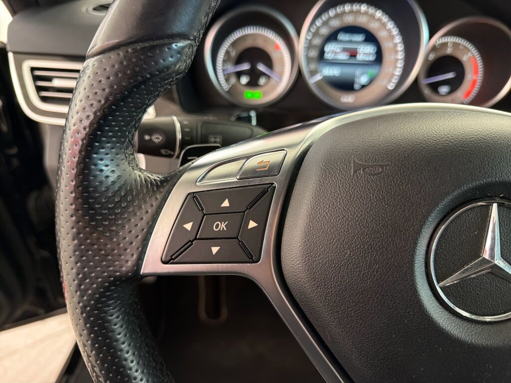 Mercedes-Benz E 2014 Musta