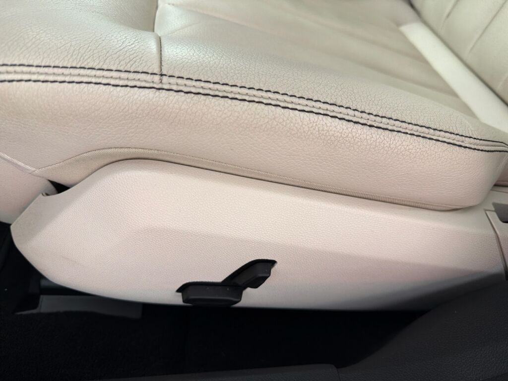Mercedes-Benz E 2014 Musta