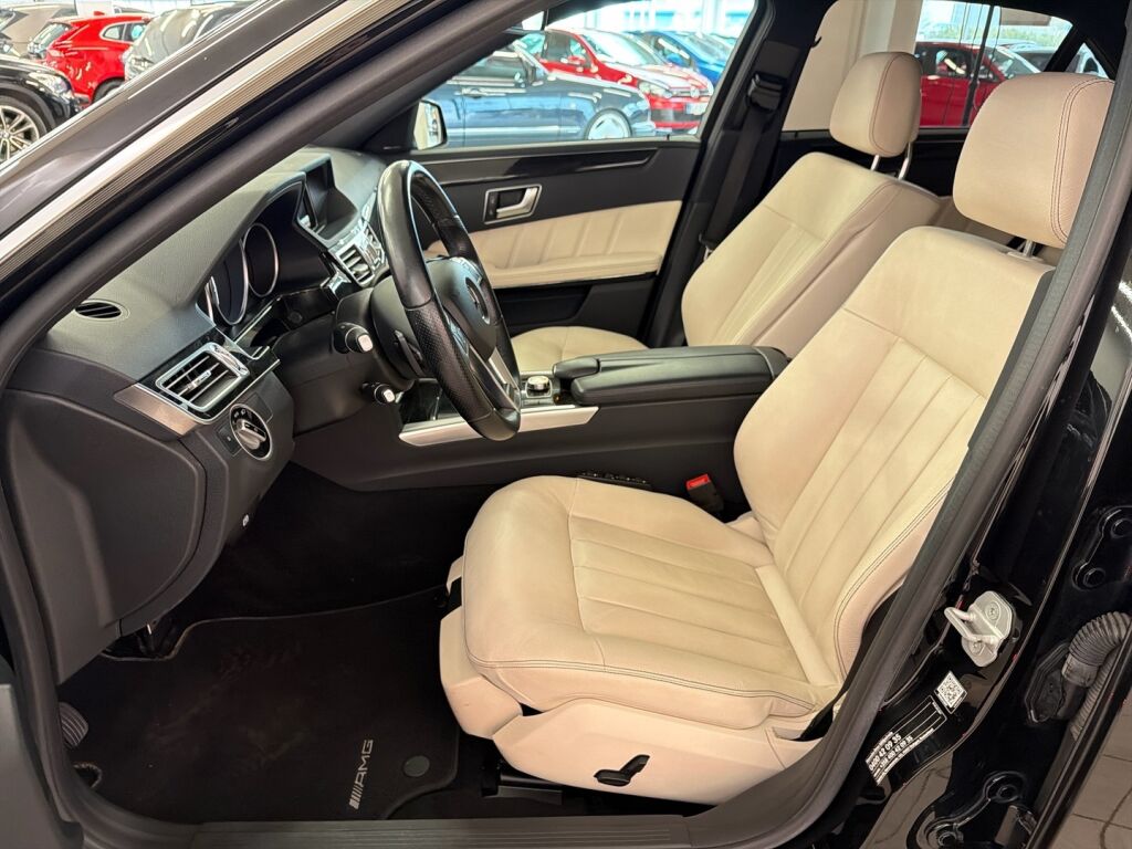 Mercedes-Benz E 2014 Musta