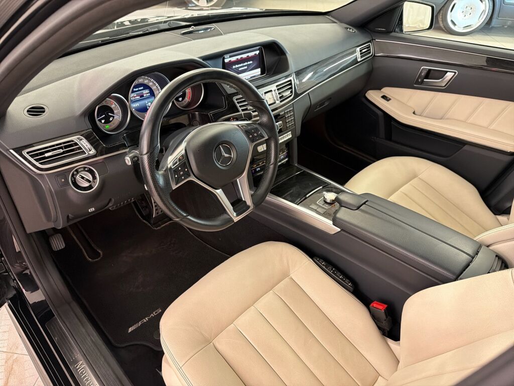 Mercedes-Benz E 2014 Musta