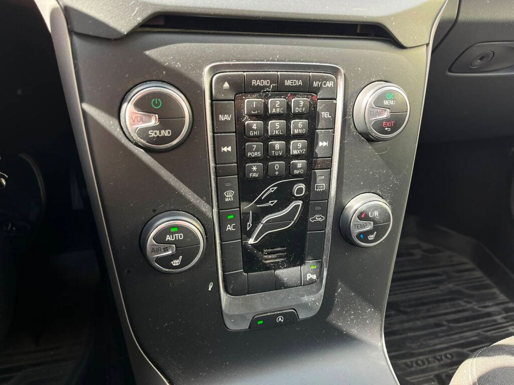 Volvo V40 2014 Valkoinen