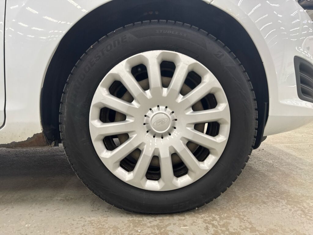 Ford Fiesta 2014 Valkoinen