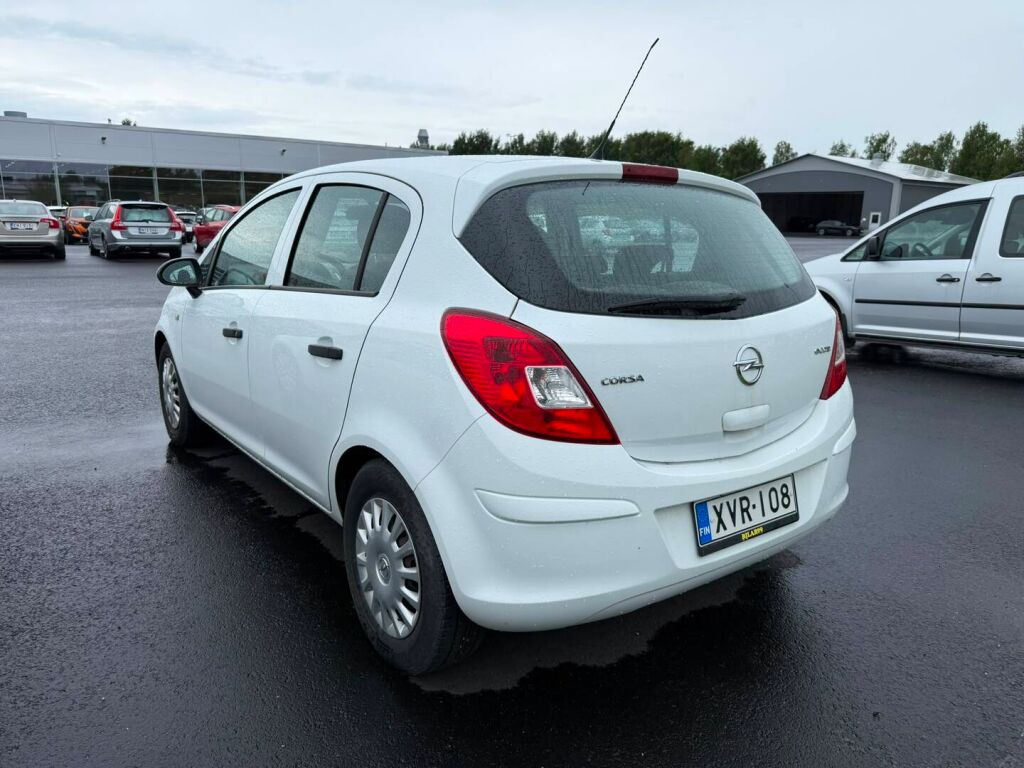 Opel Corsa 2014 Valkoinen