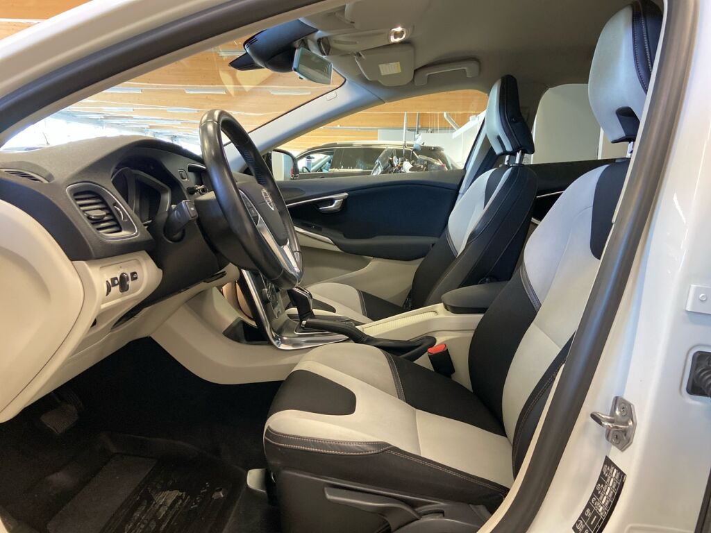 Volvo V40 Cross Country 2014 Valkoinen