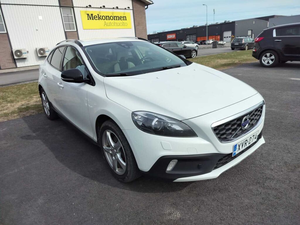 Volvo V40 Cross Country 2014 Valkoinen