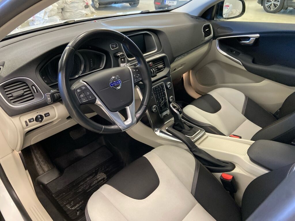 Volvo V40 Cross Country 2014 Valkoinen