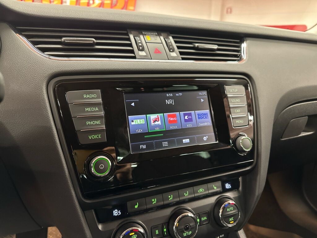 Skoda Octavia 2014 Ruskea (beige)