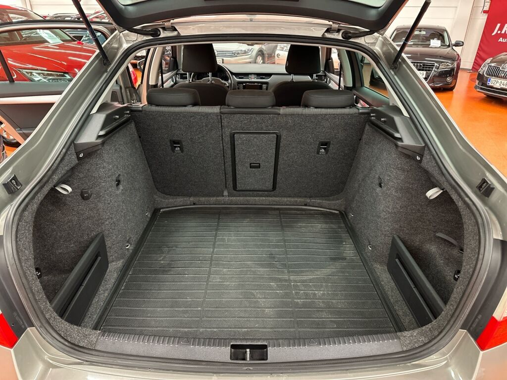 Skoda Octavia 2014 Ruskea (beige)