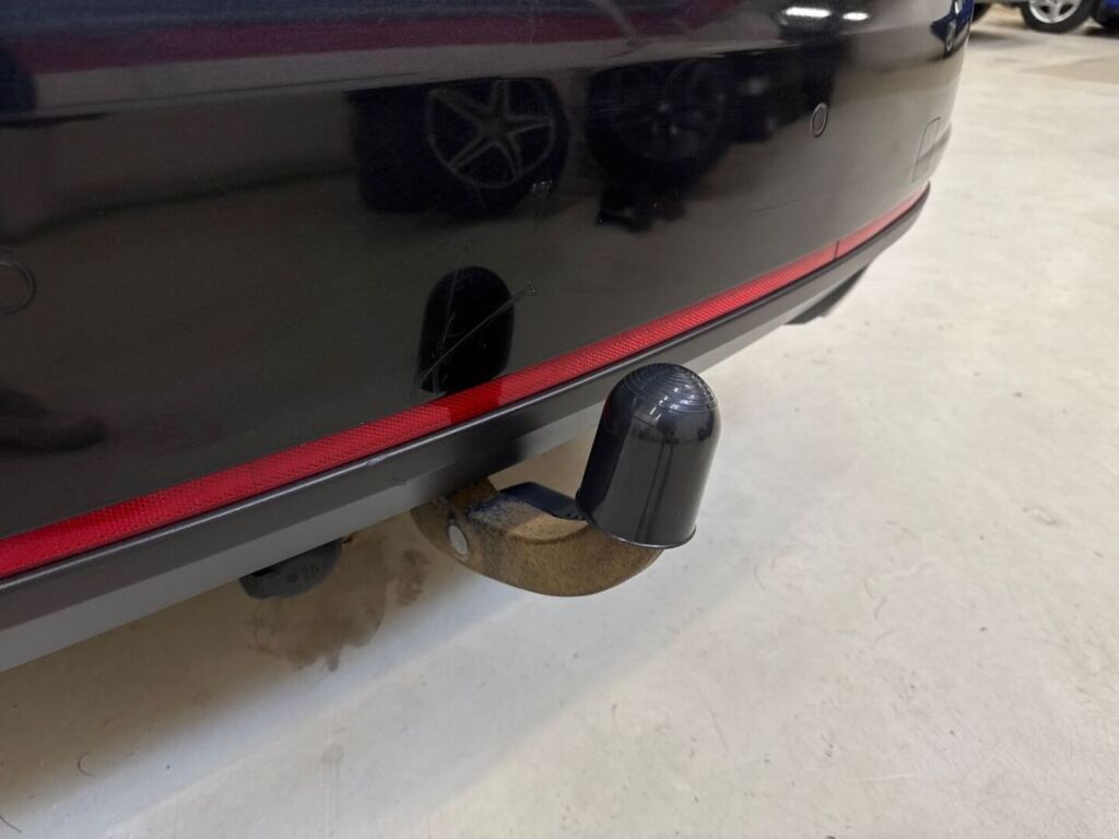 Skoda Octavia 2014 Musta