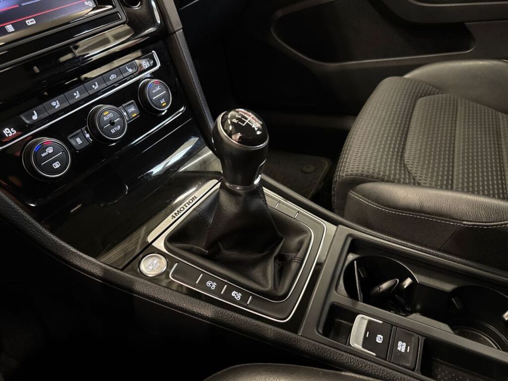 Volkswagen Golf 2014 Valkoinen
