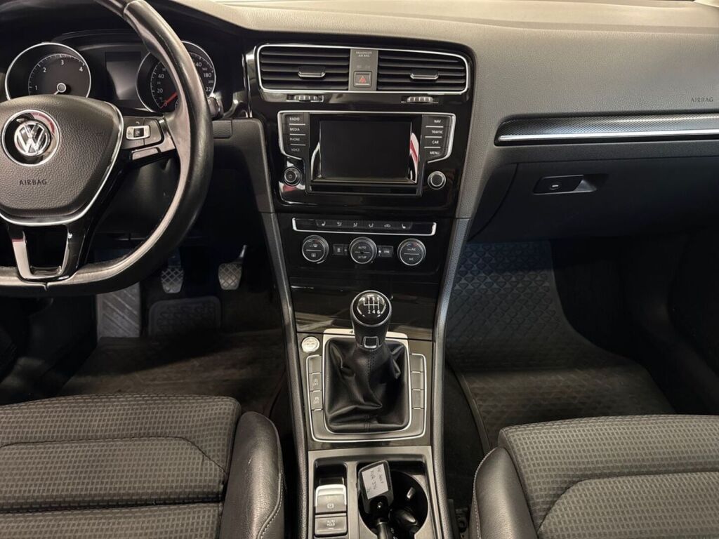 Volkswagen Golf 2014 Valkoinen
