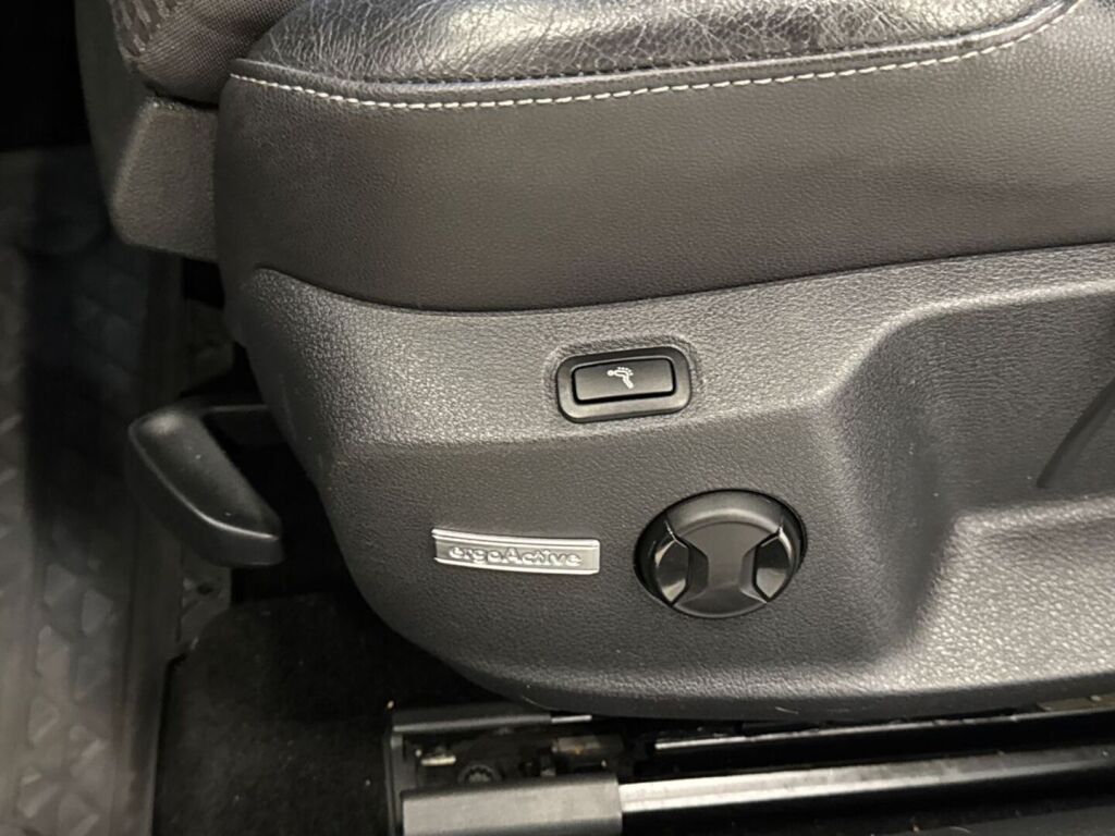 Volkswagen Golf 2014 Valkoinen