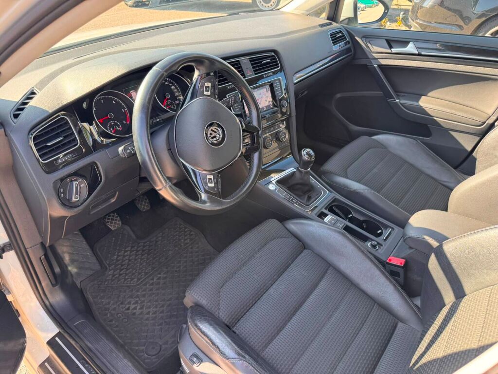 Volkswagen Golf 2014 Valkoinen