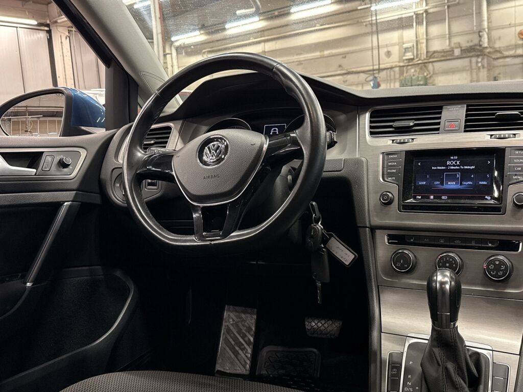 Volkswagen Golf 2014 Sininen