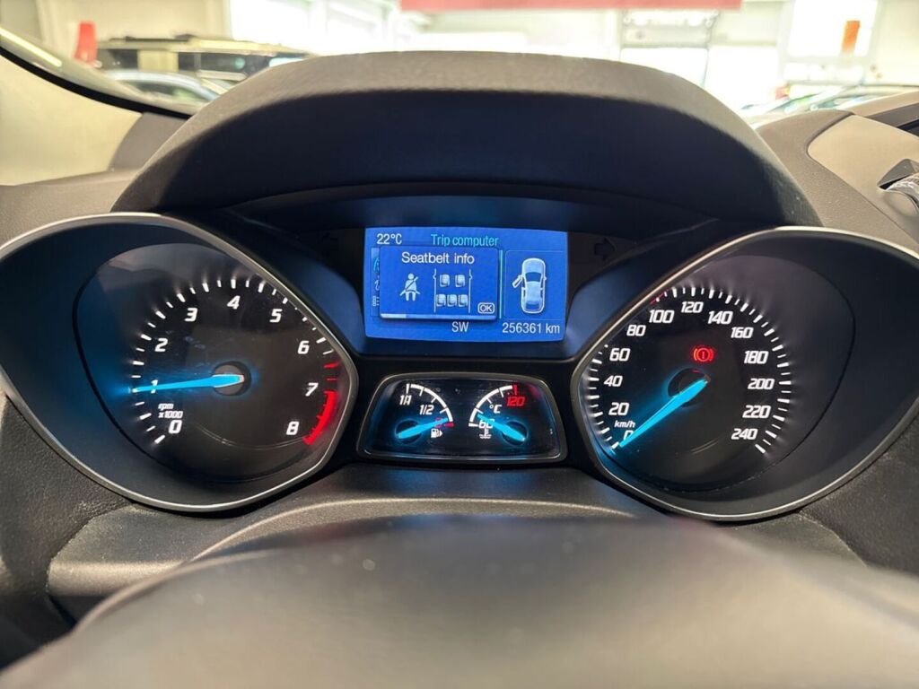 Ford Kuga 2014 Vihreä