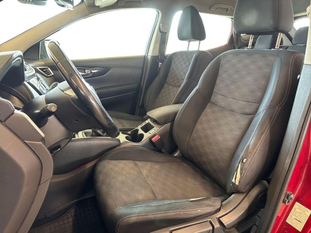 Nissan Qashqai 2014 Punainen