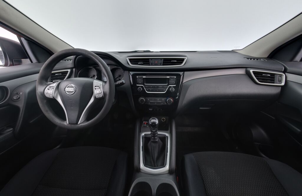 Nissan Qashqai 2014 Punainen