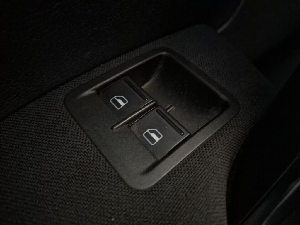 Volkswagen Caddy Maxi 2019 Ruskea (beige)