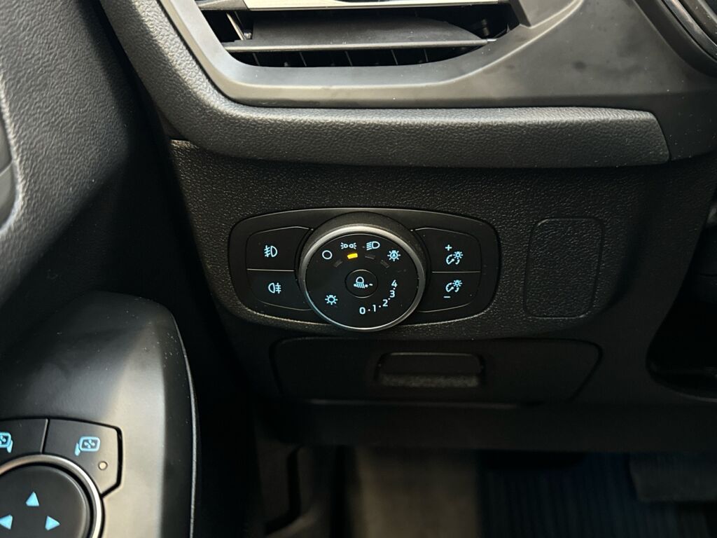 Ford Focus 2019 Sininen