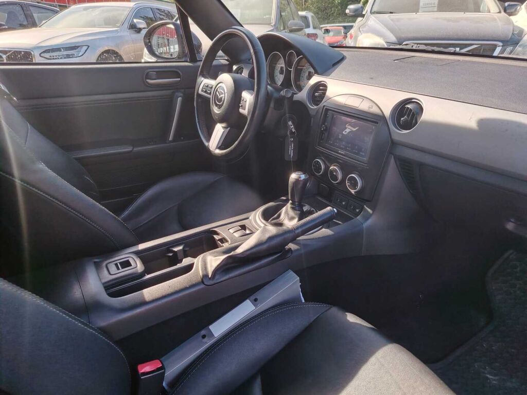Mazda MX-5 2011 Musta