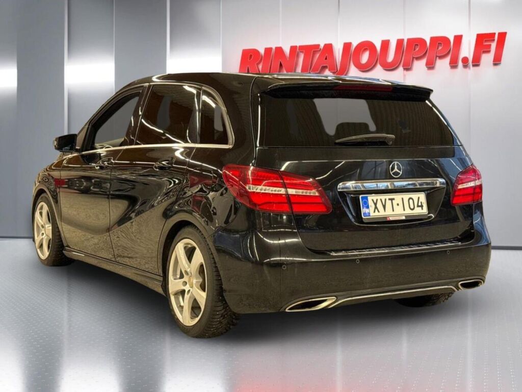 Mercedes-Benz B 2016 Musta