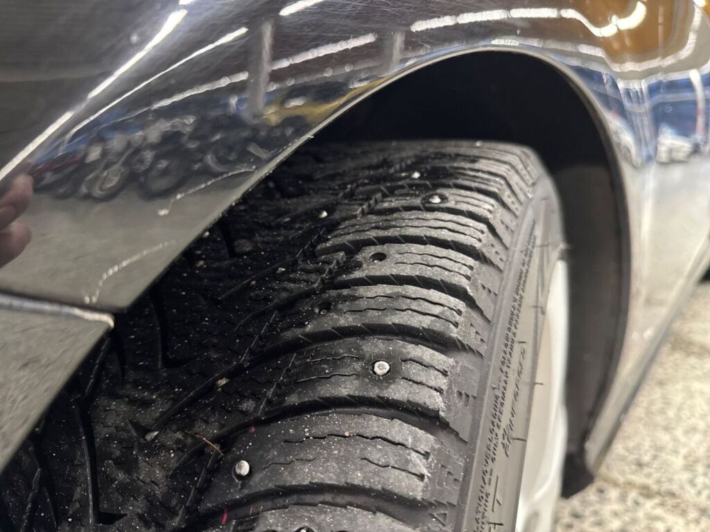 Mercedes-Benz B 2016 Musta