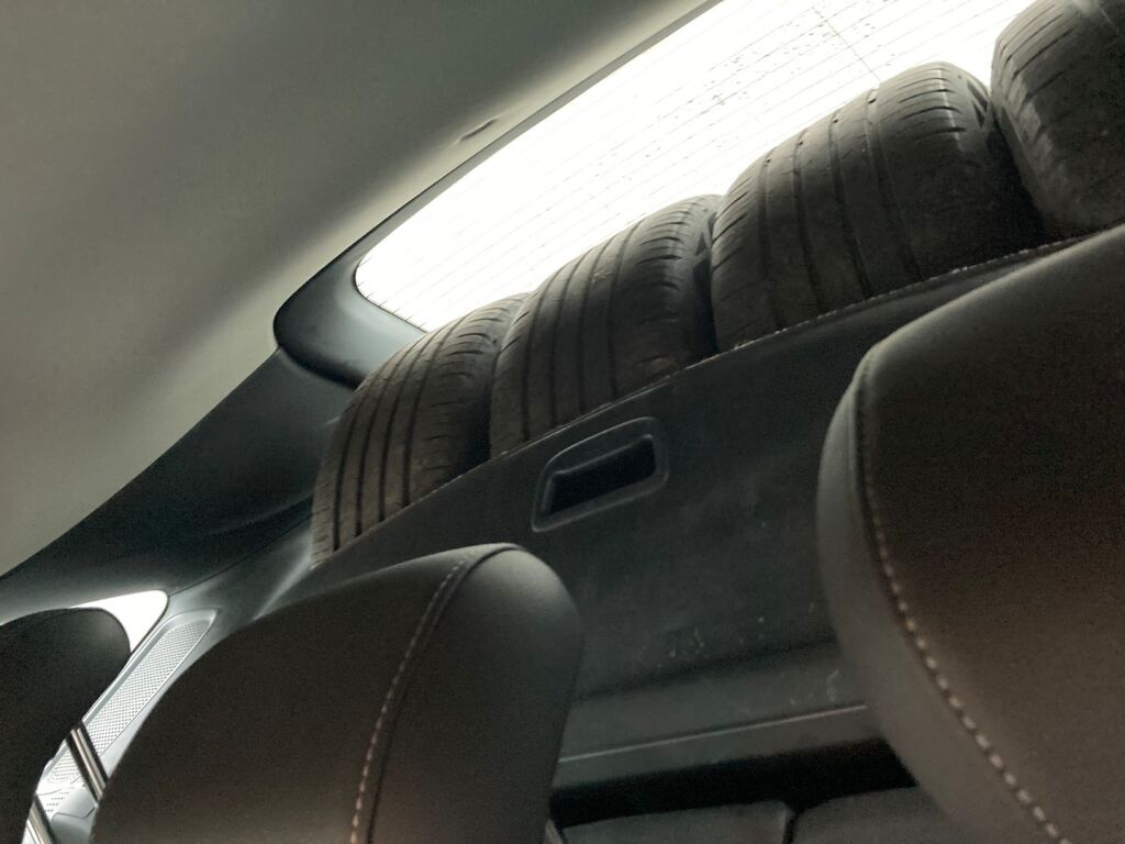 Opel Astra 2019 Metallinhohto Musta