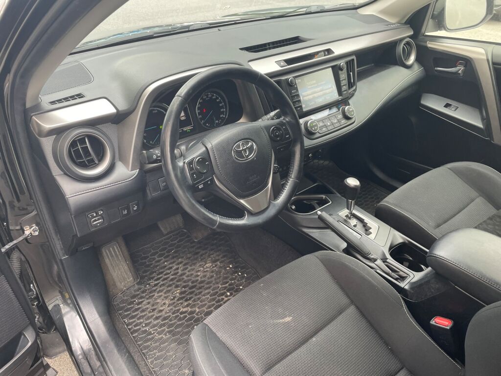 Toyota RAV4 2019 Musta