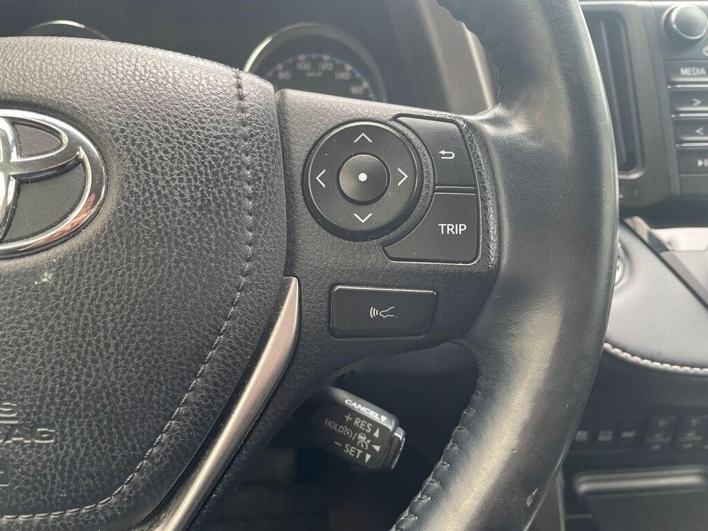 Toyota RAV4 2019 Musta