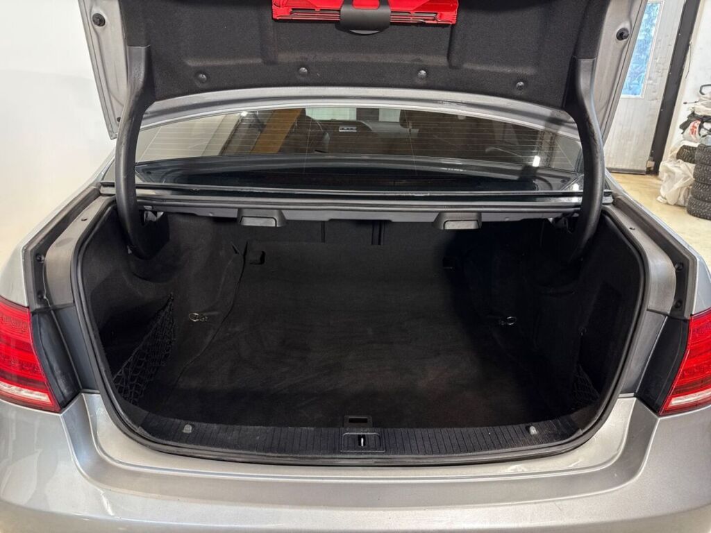 Mercedes-Benz E 2014 Harmaa