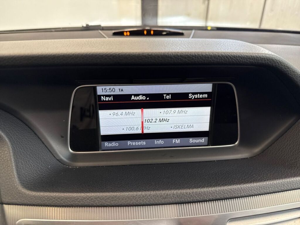Mercedes-Benz E 2014 Harmaa