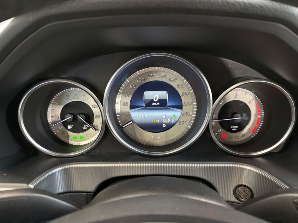 Mercedes-Benz E 2014 Harmaa