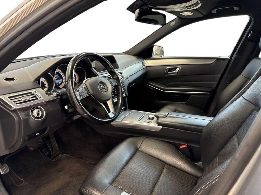 Mercedes-Benz E 2014 Harmaa