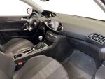 Peugeot 308 2019 Punainen