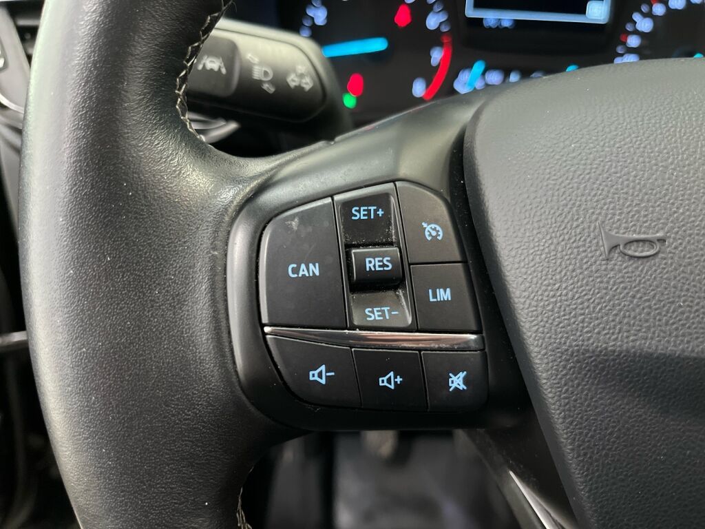 Ford Fiesta 2019 Musta