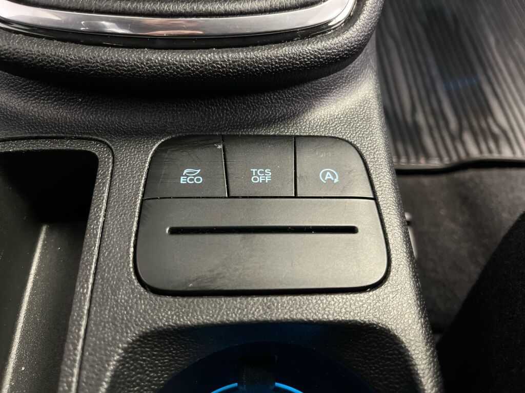 Ford Fiesta 2019 Musta