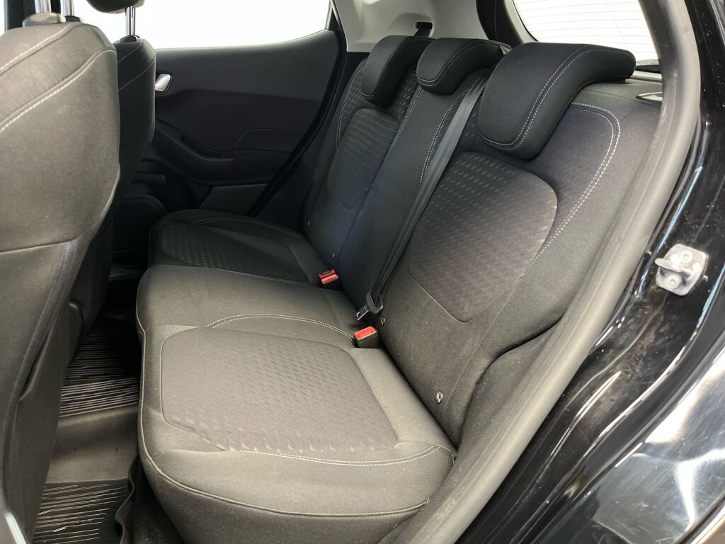 Ford Fiesta 2019 Musta