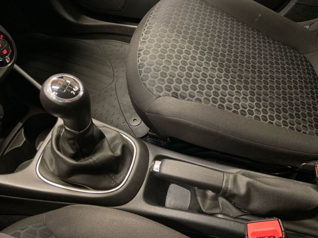 Opel Corsa 2019 Punainen