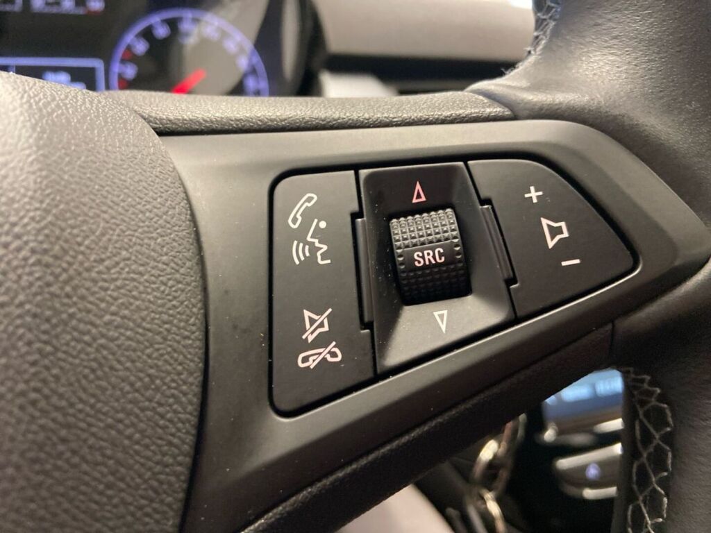 Opel Corsa 2019 Punainen