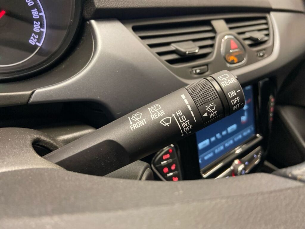 Opel Corsa 2019 Punainen