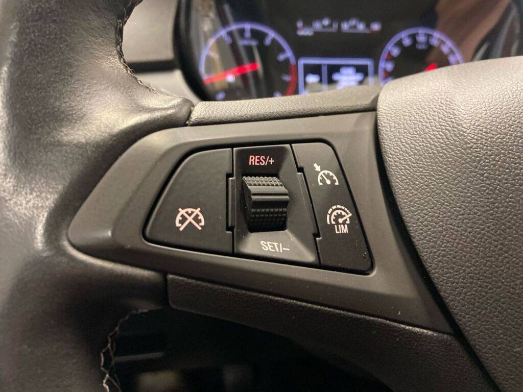 Opel Corsa 2019 Punainen