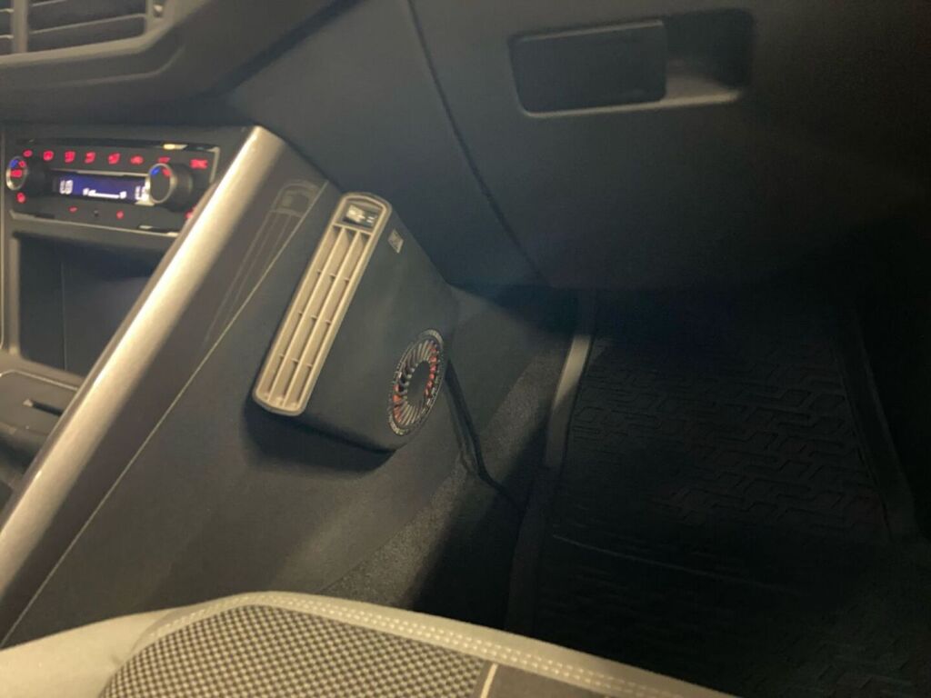 Volkswagen Polo 2019 Musta