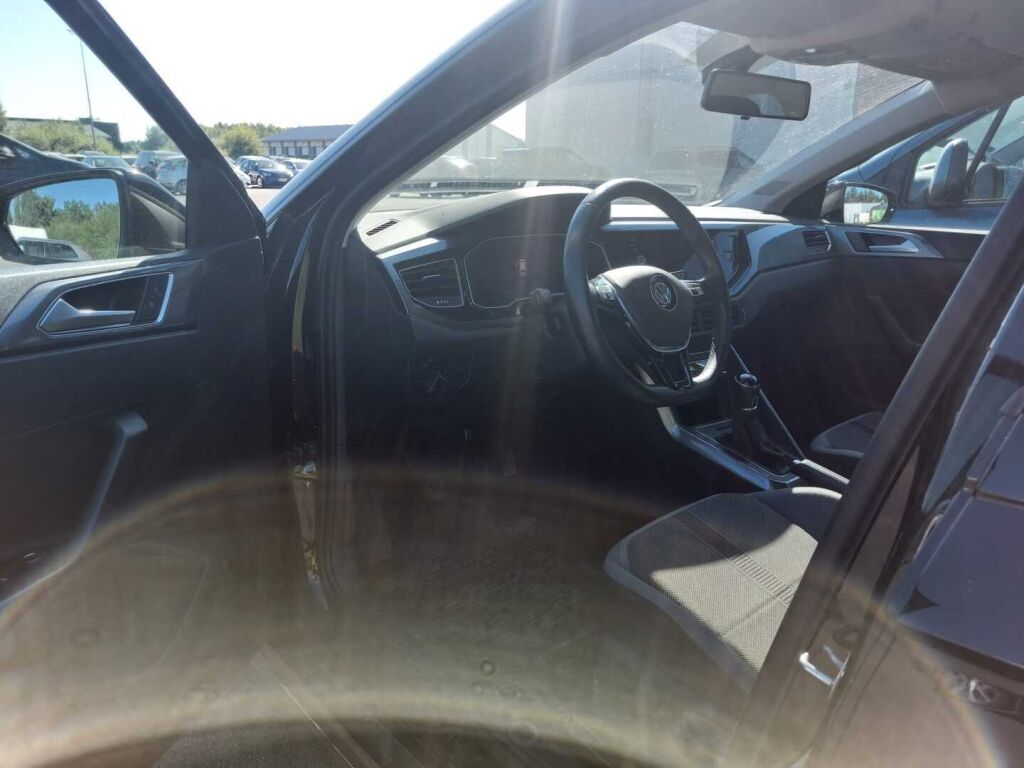 Volkswagen Polo 2019 Musta